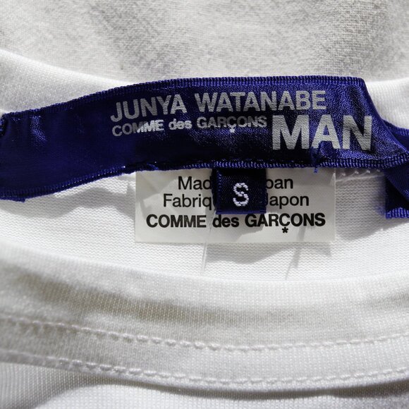 BNWT AW18 JUNYA WATANABE BLACK AND RED PRINT TSHIRT S - Picture 9 of 15